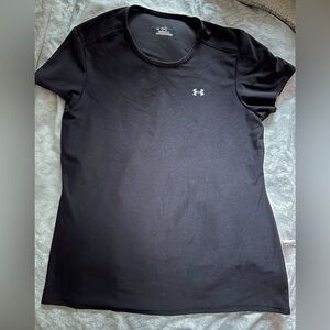 Woman’s Under Armor black heat guard shirt